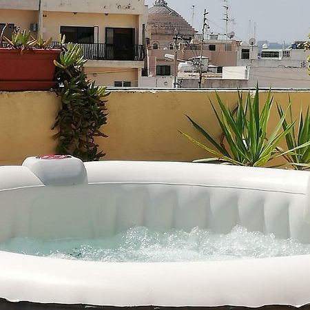 Studio Apartment With Private Terrace, Jacuzzi & Views มอสตา ภายนอก รูปภาพ