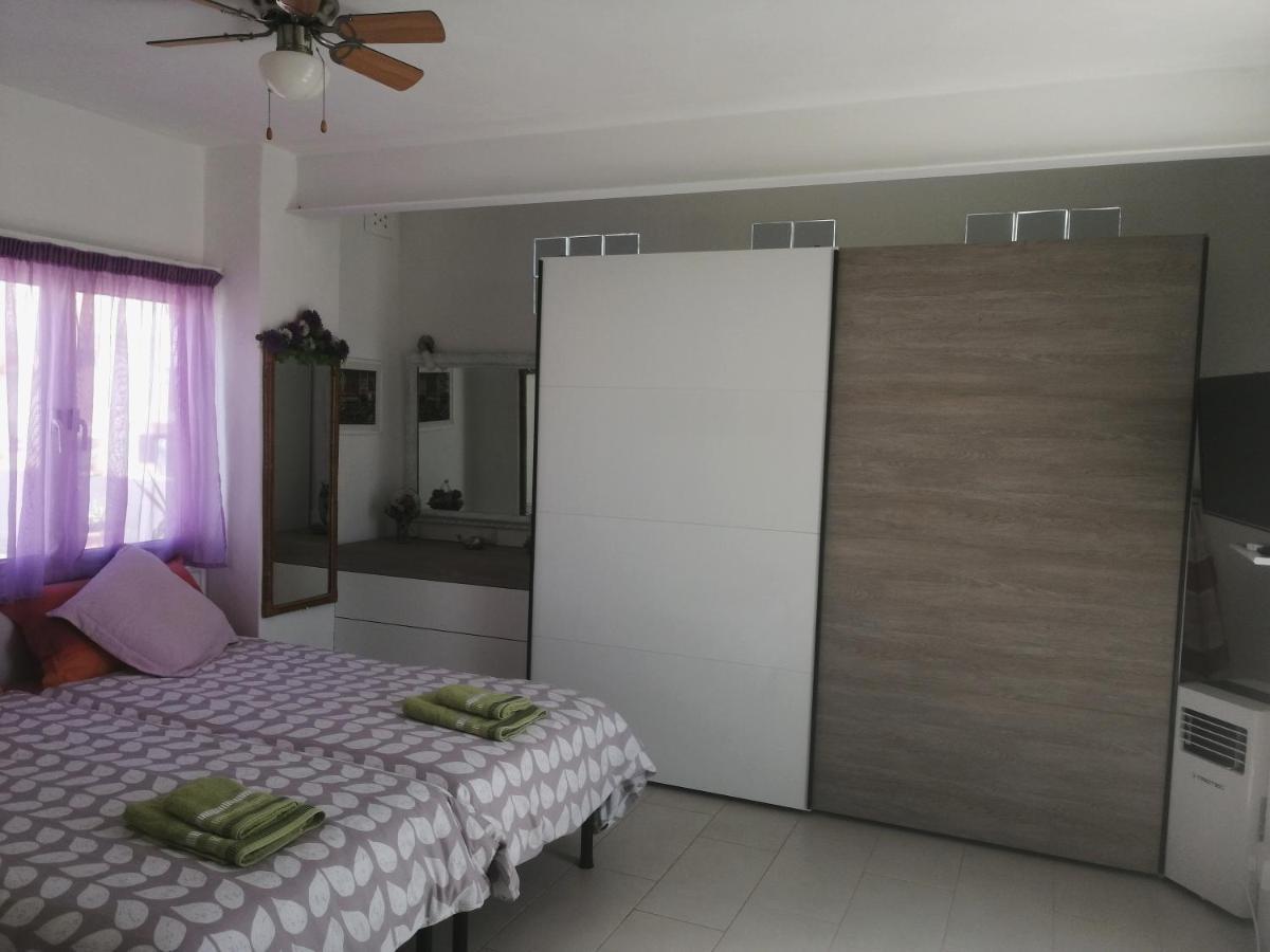 Studio Apartment With Private Terrace, Jacuzzi & Views มอสตา ภายนอก รูปภาพ